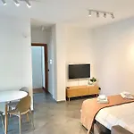 Benni House צ'יוויטווקיה